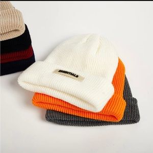 Essentials Knitted Beanie White